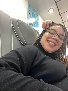 Snapshot of QueenNuttCollector chatting on 17, 1, 2025 QueenNuttCollector online show from 17, 1, 2025