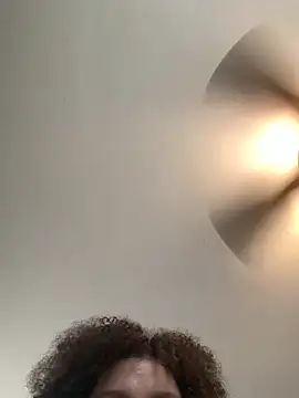 QueenNuttCollector online show from 15, 4, 2026