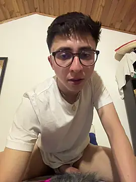 CamiRojas boy online show from 12, 3, 2026