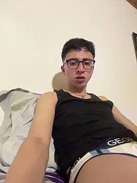 CamiRojas boy online show from 9, 5, 2026