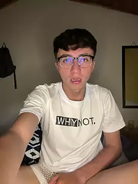 CamiRojas boy online show from 2, 8, 2026