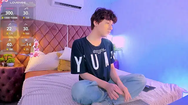  YummyTony  online show from 3, 2, 2026