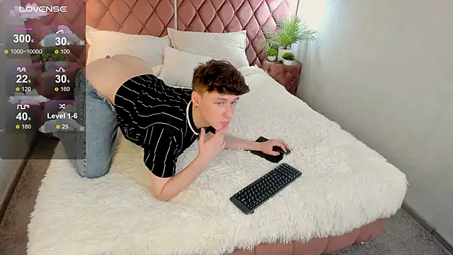  YummyTony  online show from 28, 2, 2026