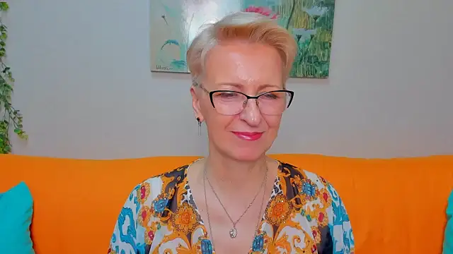 iamyourdream89 online show from 17, 4, 2026