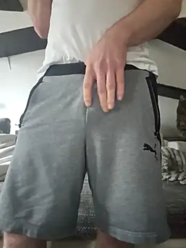 Snapshot of geiler89 chatting on 13, 10, 2025 geiler89 online show from 13, 10, 2025