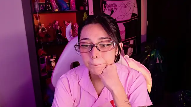 amber yull online show from 28, 6, 2026