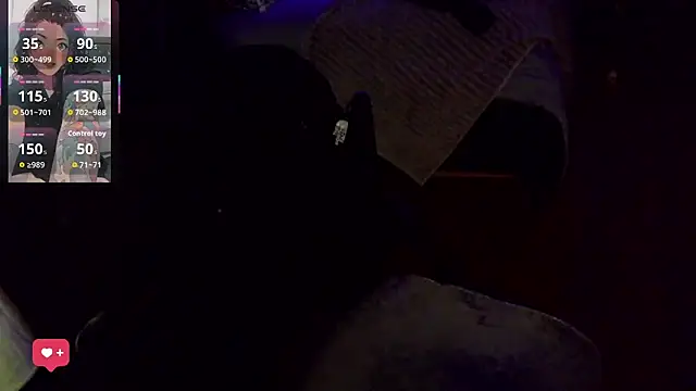 kimmiakiss22 online show from 13, 4, 2026