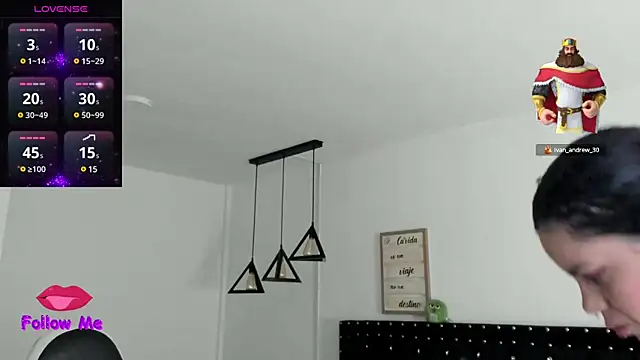 natasha logan  online show from 4, 3, 2025