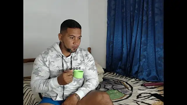 Snapshot of lover_1994 chatting on 31, 1, 2025 lover 1994 online show from 31, 1, 2025