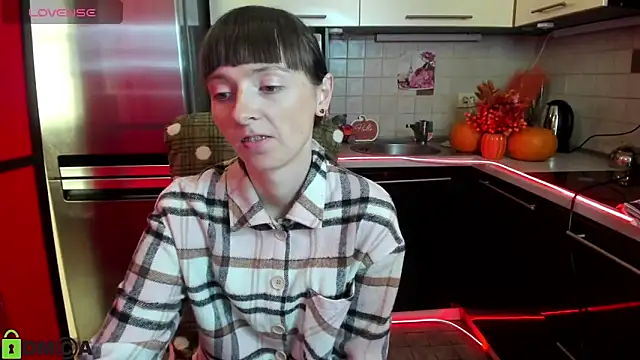 TayanaJons online show from 1, 10, 2025