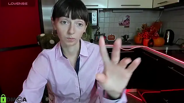 TayanaJons online show from 5, 11, 2025