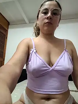 selena gomez2 online show from 21, 4, 2026