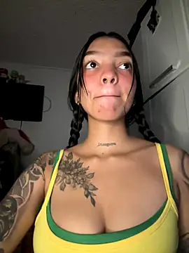 Snapshot of Valery_rhoades chatting on 21, 12, 2025 Valery rhoades online show from 21, 12, 2025