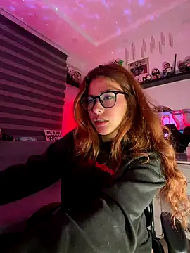 Snapshot of crystal_bunny7 chatting on 3, 11, 2025 crystal bunny7 online show from 3, 11, 2025