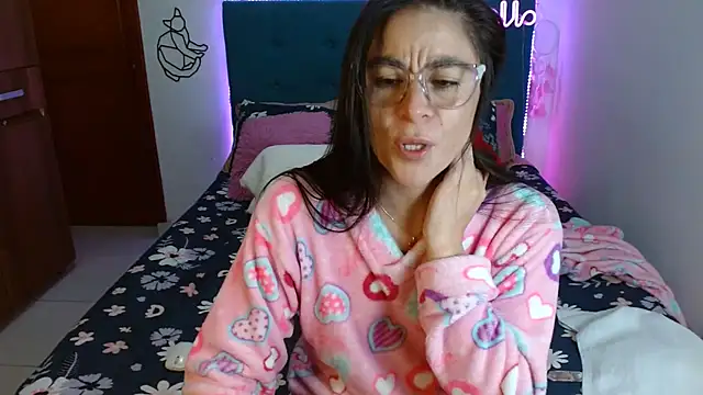 antonella sweet33 online show from 28, 1, 2025