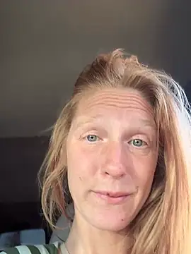 GoldenFlameGoddess online show from 19, 7, 2026