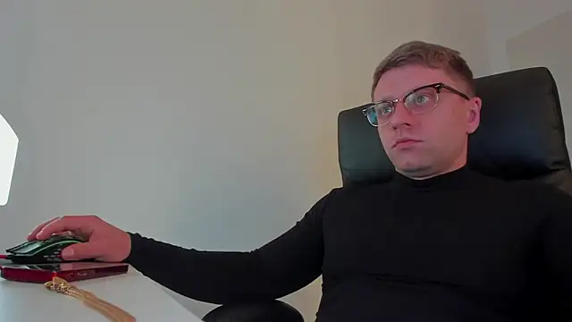 Findom guy online show from 19, 3, 2025