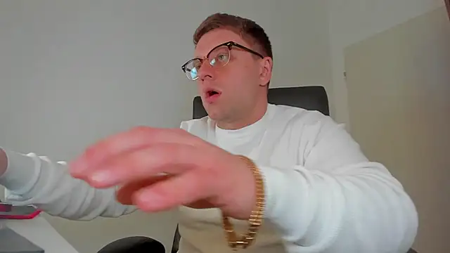 Findom guy online show from 22, 3, 2025