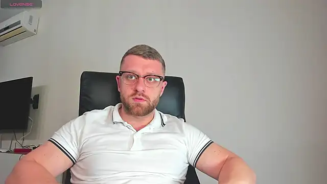 Findom guy online show from 15, 12, 2025