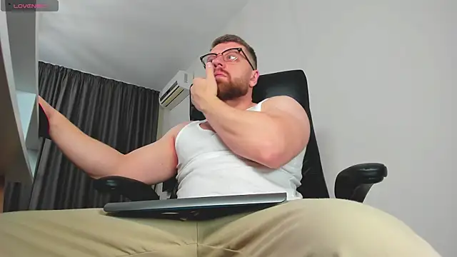 Findom guy online show from 10, 2, 2026