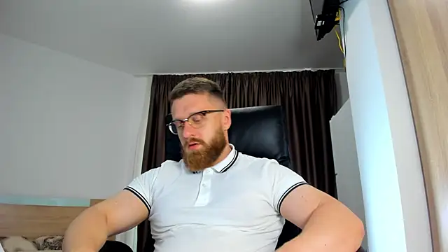 Findom guy online show from 3, 6, 2026