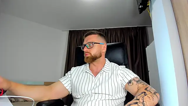 Findom guy online show from 21, 6, 2026