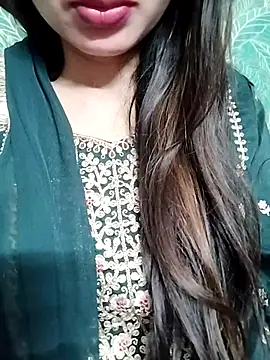 Snapshot of Noor_Darliing chatting on 19, 3, 2025 Noor Darliing online show from 19, 3, 2025