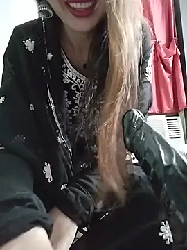 Snapshot of Noor_Darliing chatting on 18, 7, 2026 Noor Darliing online show from 18, 7, 2026