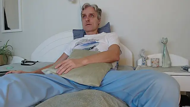 StrongBill online show from 4, 1, 2025