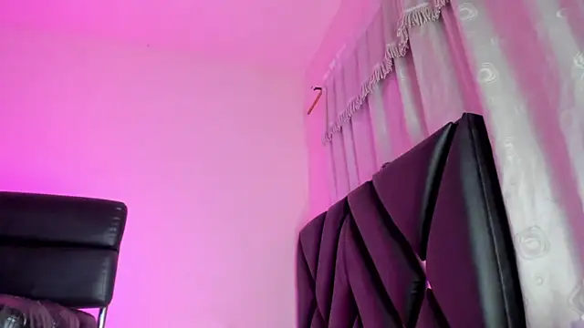 stephany doll  online show from 31, 5, 2026