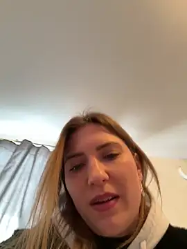 Snapshot of secretcrazy69 chatting on 14, 12, 2024 secretcrazy69 online show from 14, 12, 2024