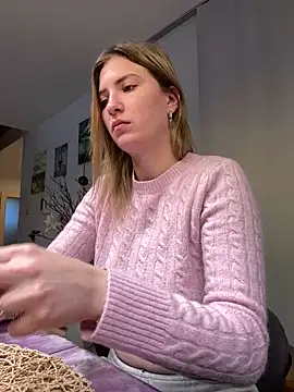 Snapshot of secretcrazy69 chatting on 7, 1, 2025 secretcrazy69 online show from 7, 1, 2025