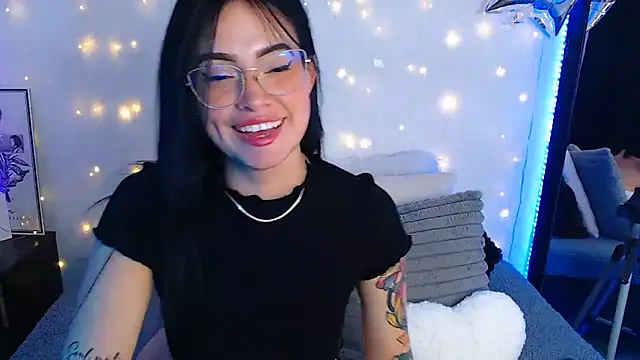 Snapshot of Isa_Maiden1 chatting on 8, 7, 2026 Isa Maiden1 online show from 8, 7, 2026