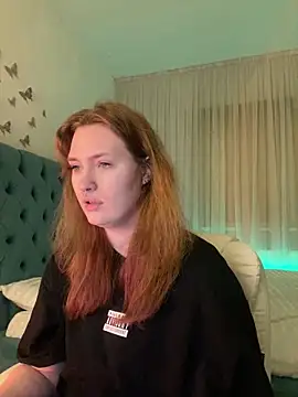  Chlo  e online show from 27, 2, 2025