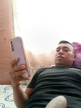 Diego leon27 online show from 24, 4, 2026