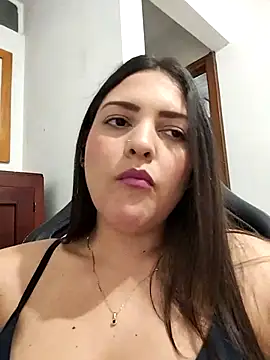 Mia Hampton online show from 15, 2, 2026