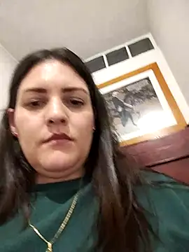 Mia Hampton online show from 6, 5, 2026