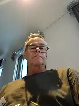 DarrenSullivanSlut online show from 4, 12, 2024