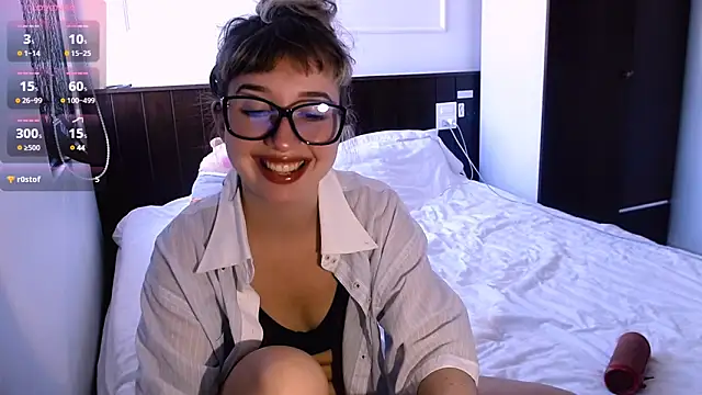 Cosmo Riri online show from 1, 2, 2025