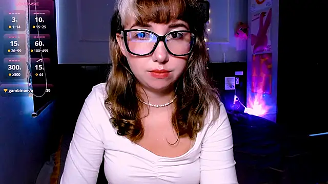 Cosmo Riri online show from 10, 9, 2025