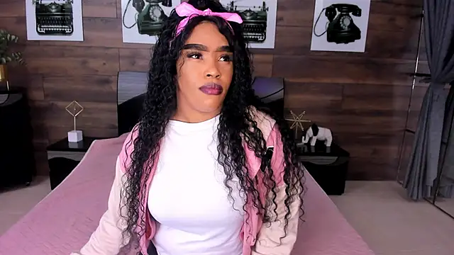 Briana Wells  online show from 3, 7, 2026