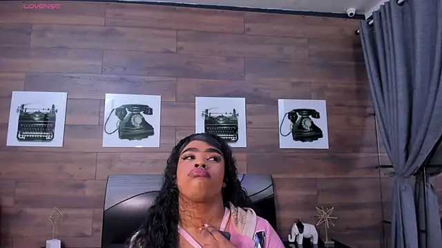 Briana Wells  online show from 11, 7, 2026