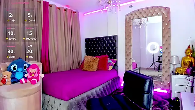 Samra Naugthy online show from 18, 12, 2025