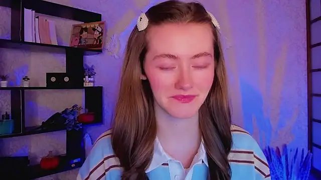 KateCuddle online show from 17, 12, 2024