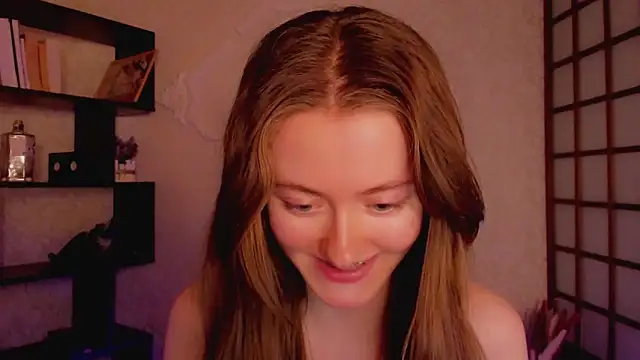 KateCuddle online show from 12, 2, 2025