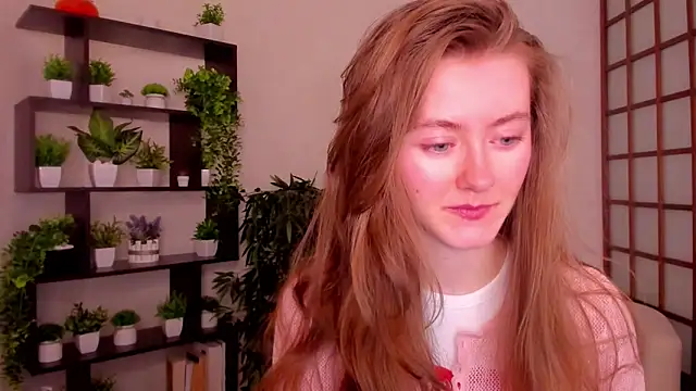 KateCuddle online show from 8, 10, 2025