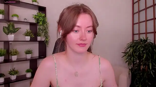 KateCuddle online show from 17, 7, 2026