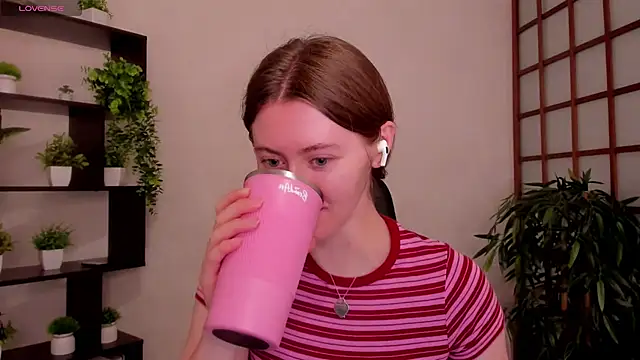 KateCuddle online show from 28, 7, 2026