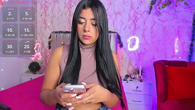 SophiieWilson  online show from 16, 1, 2025