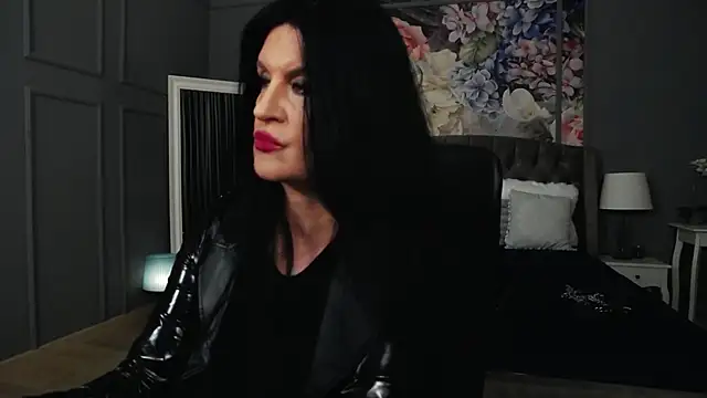 Snapshot of DomMelissaW chatting on 28, 10, 2025 DomMelissaW online show from 28, 10, 2025